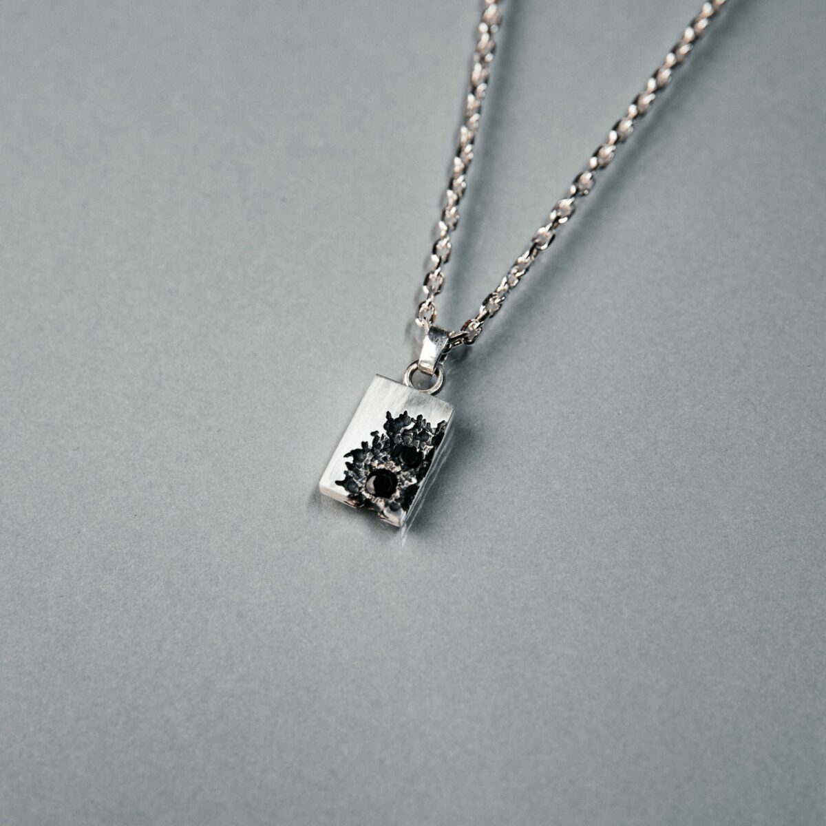 ERTZ PENDANT